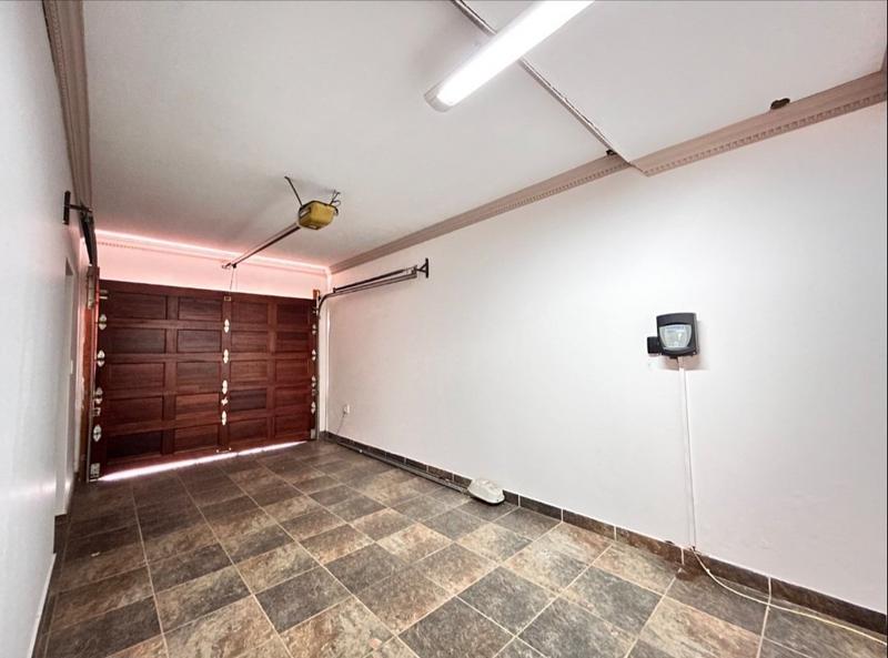6 Bedroom Property for Sale in Birdwood Estate North West